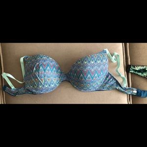 Pink brand tshirt bra